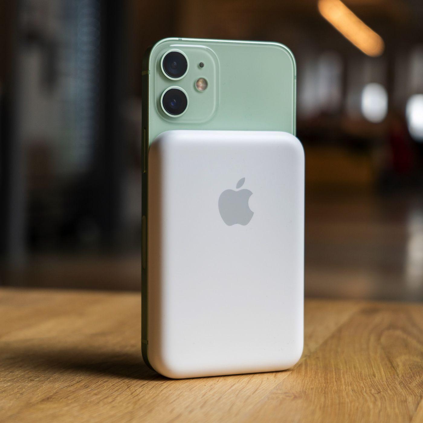 Magnetic Power Bank (iPhone style)